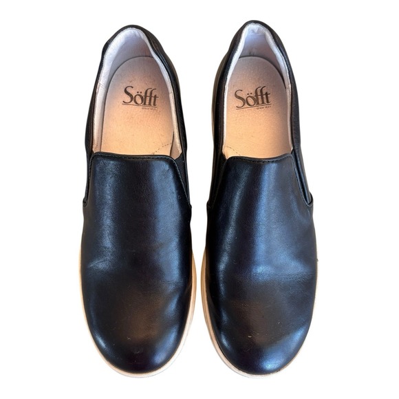 Softt Womens 7.5M Black Leather Slip On Sneakers Comfort Casual Walking Shoes - Picture 1 of 12